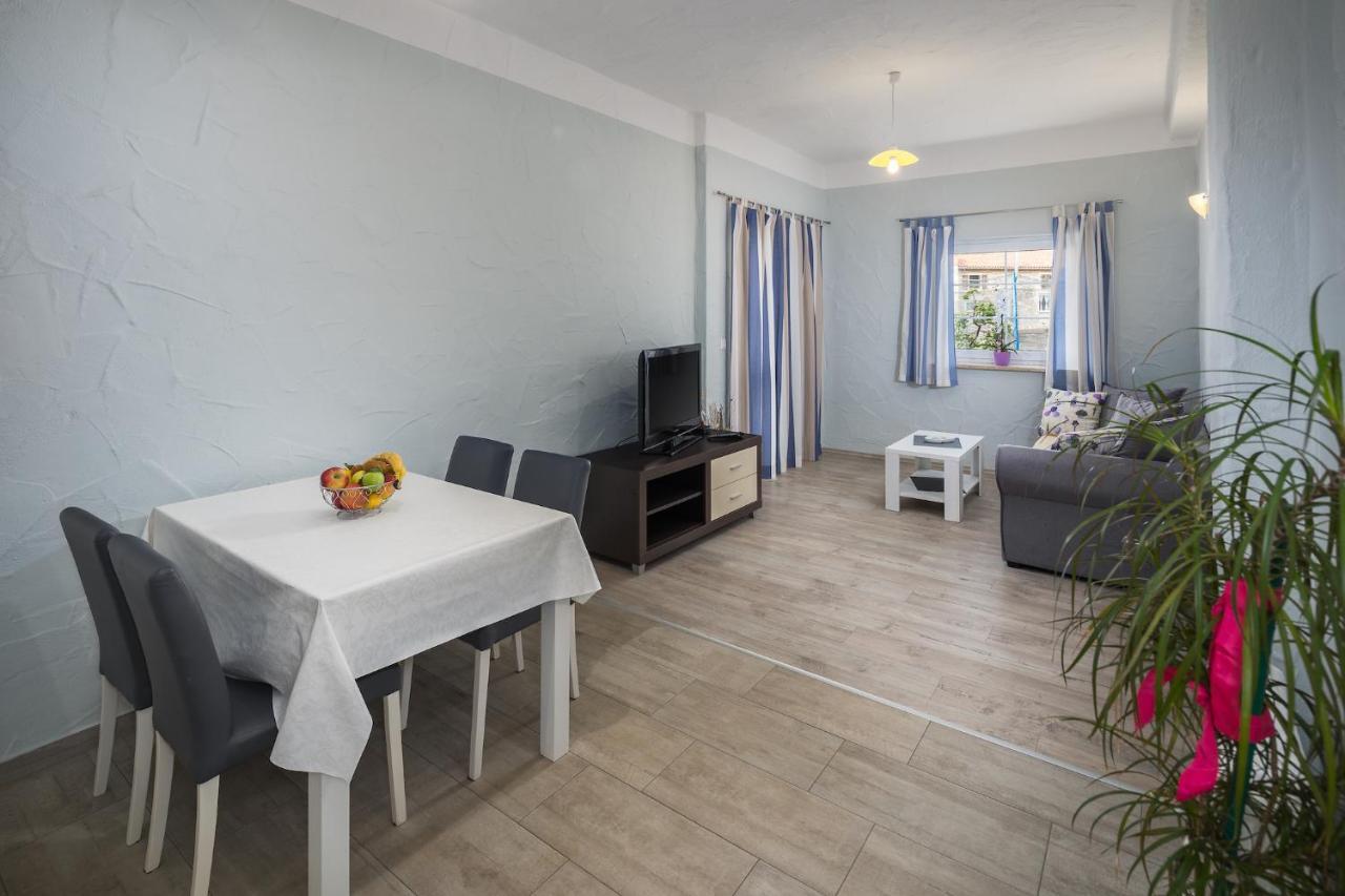 Ferienwohnung Mario Poreč Exterior foto